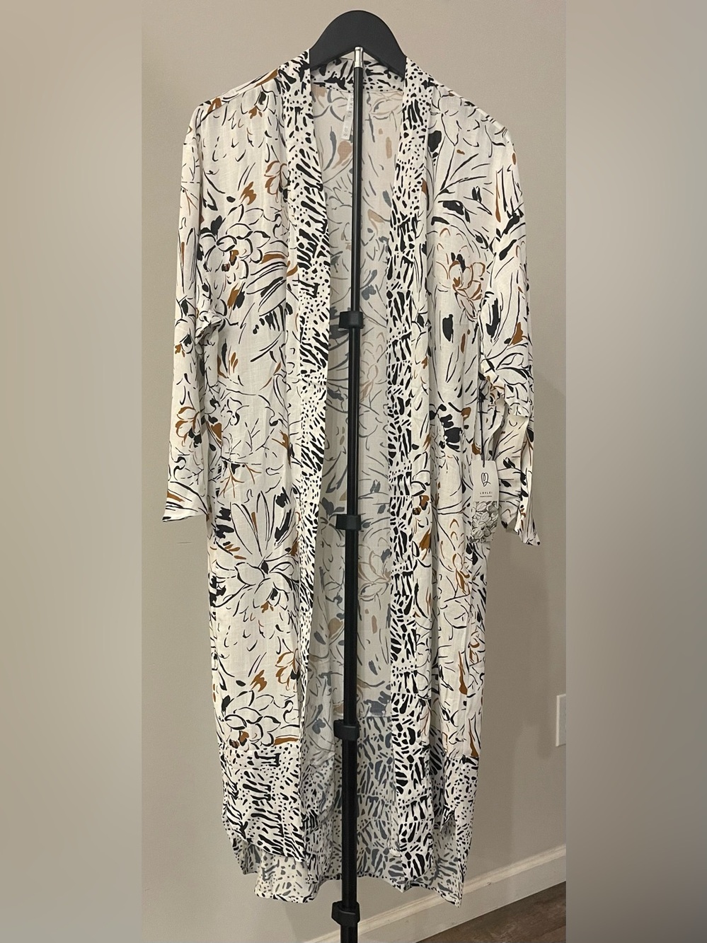 LOVLEI Ranch California Kimono/Robe NWT!
